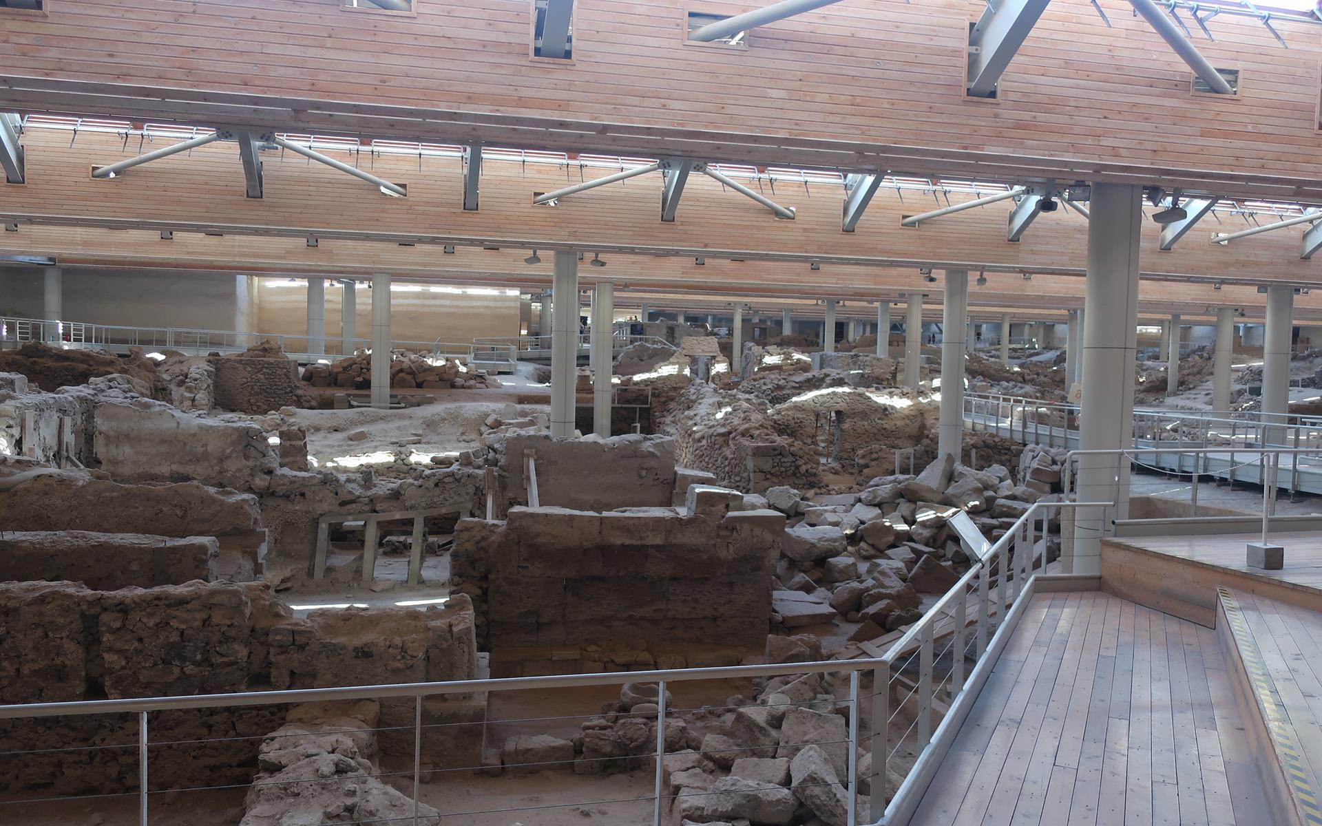 Memories from the Past Santorini Tour by Notos