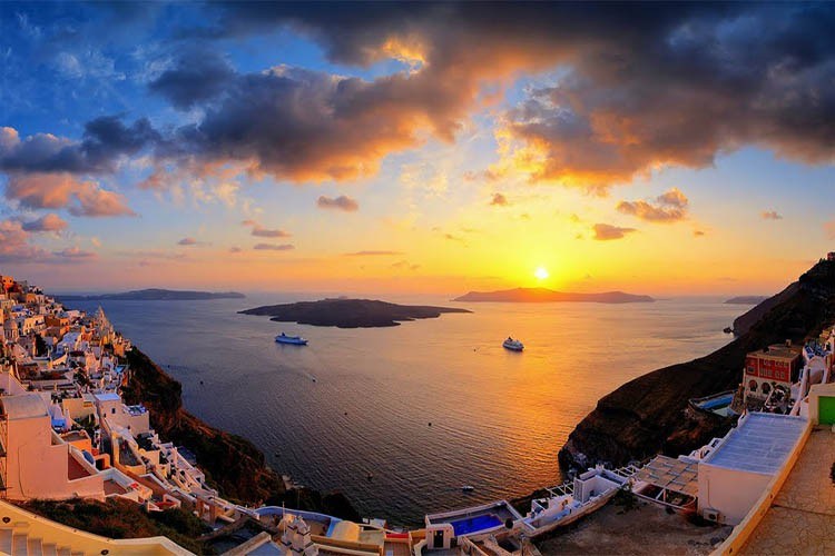 Caldera steps by notos