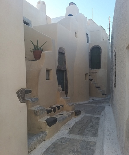 Echoes of Santorini - private tours